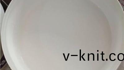 建築塗料的基料類型有哪些?建築塗料基料(liao)應滿足的要求