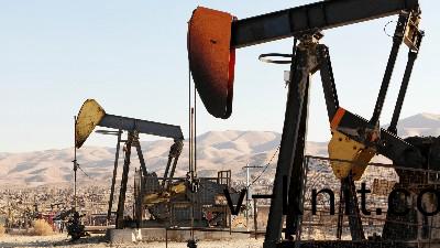 石油化(hua)學設備如何防鏽除鏽?